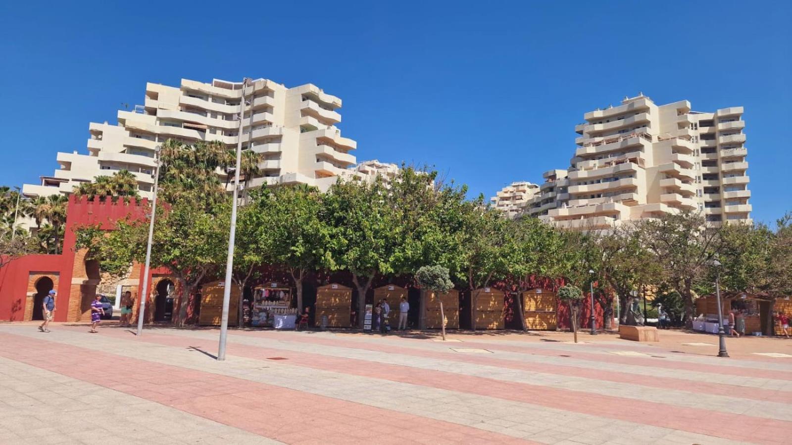 Apartamentos Magic Benalbeach By Benalnova ベナルマデナ エクステリア 写真