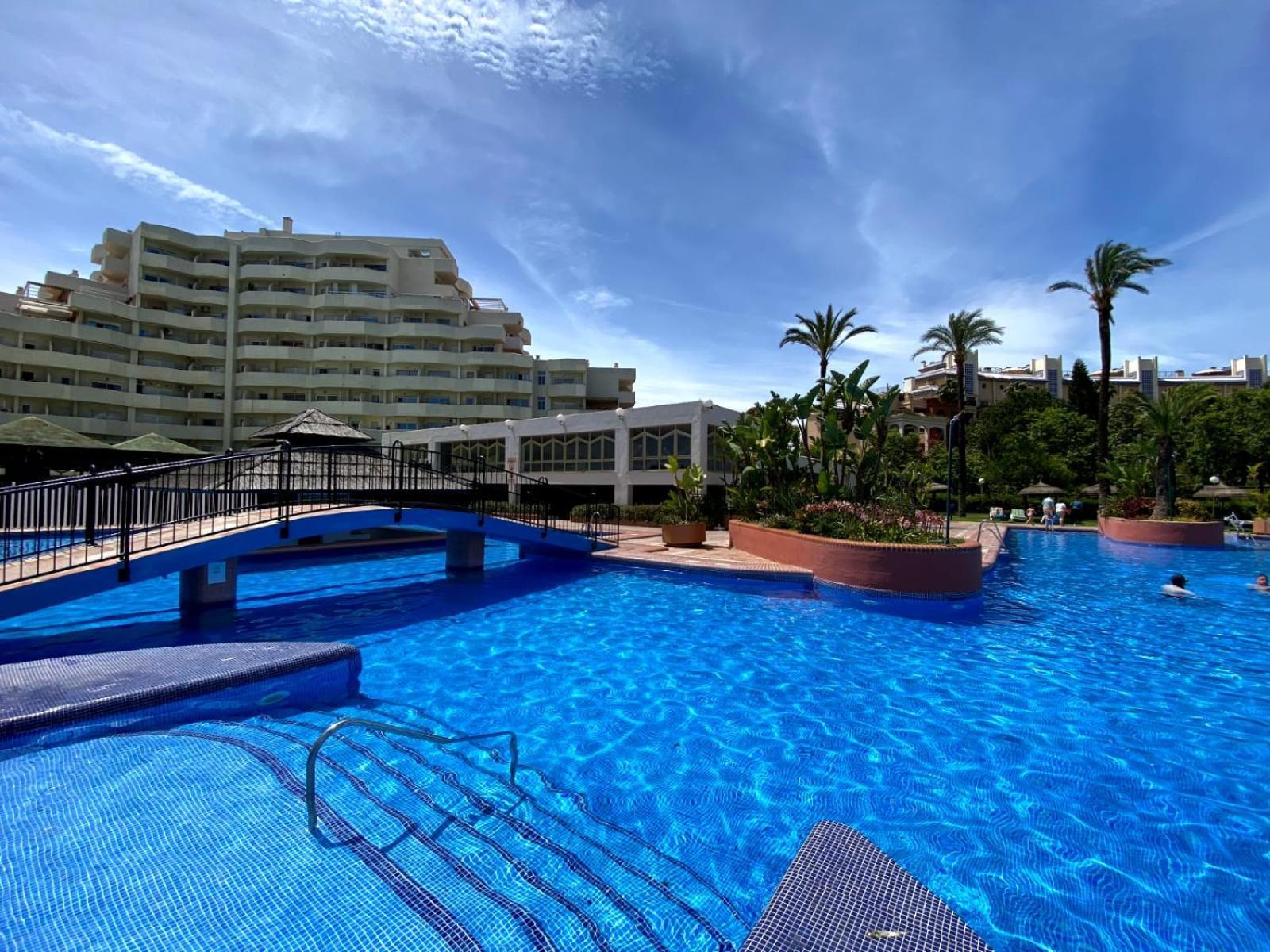 Apartamentos Magic Benalbeach By Benalnova ベナルマデナ エクステリア 写真